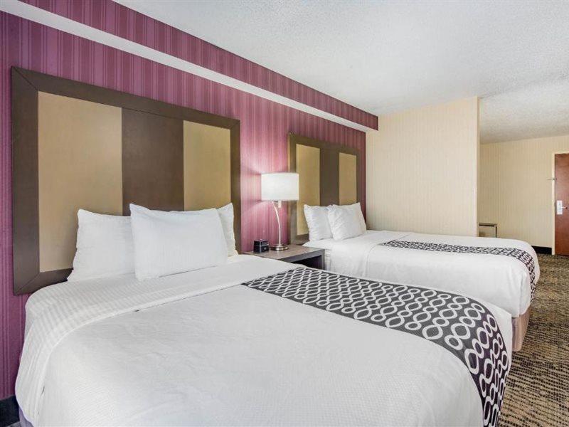 La Quinta By Wyndham Newark - Elkton Hotel Ngoại thất bức ảnh
