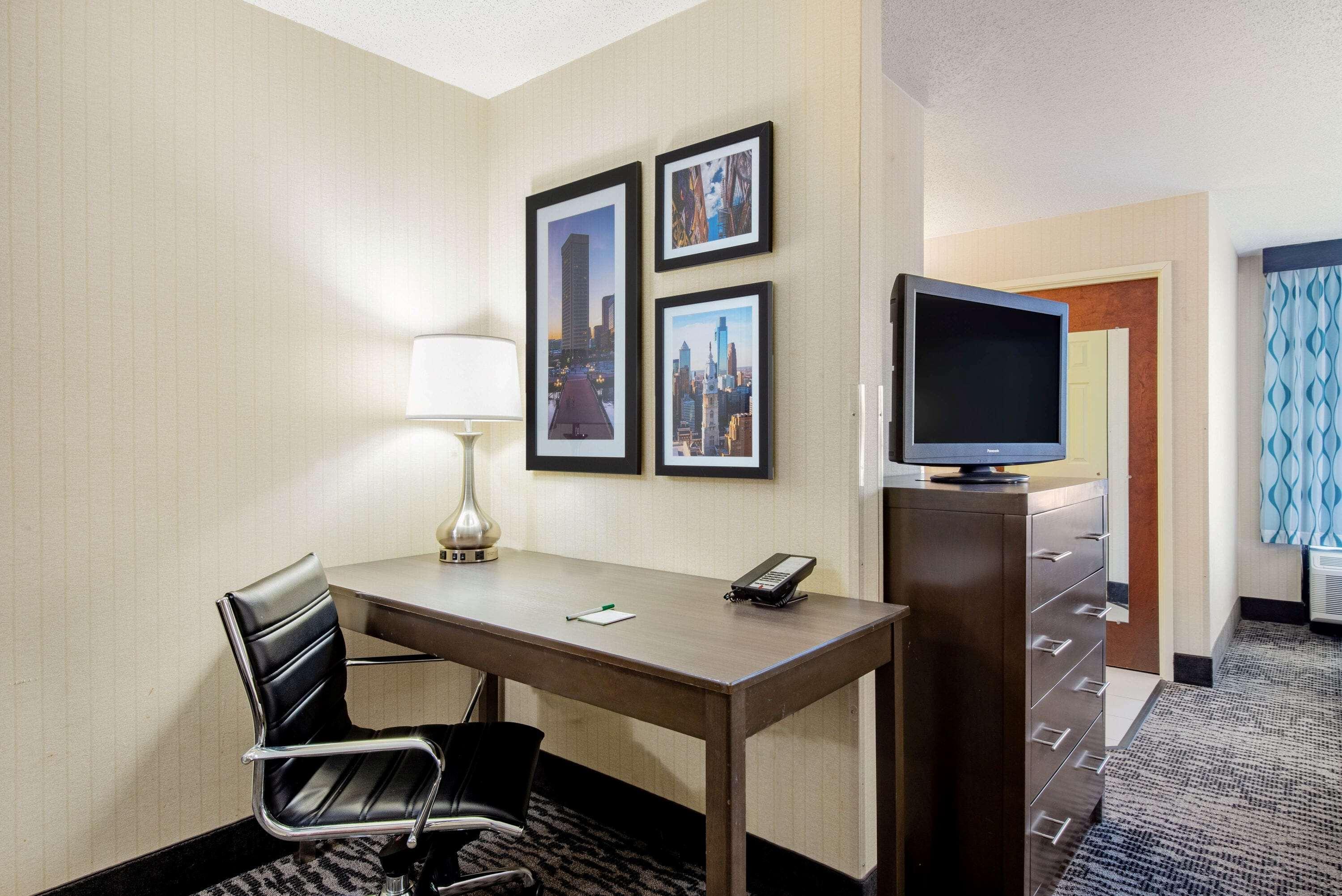 La Quinta By Wyndham Newark - Elkton Hotel Ngoại thất bức ảnh