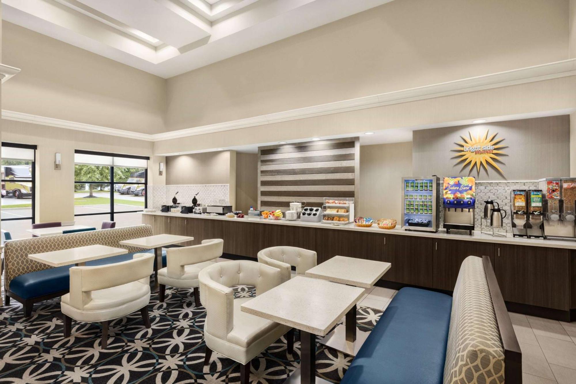 La Quinta By Wyndham Newark - Elkton Hotel Ngoại thất bức ảnh