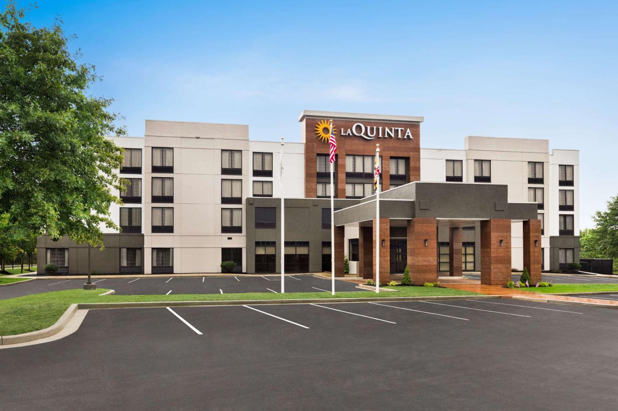 La Quinta By Wyndham Newark - Elkton Hotel Ngoại thất bức ảnh