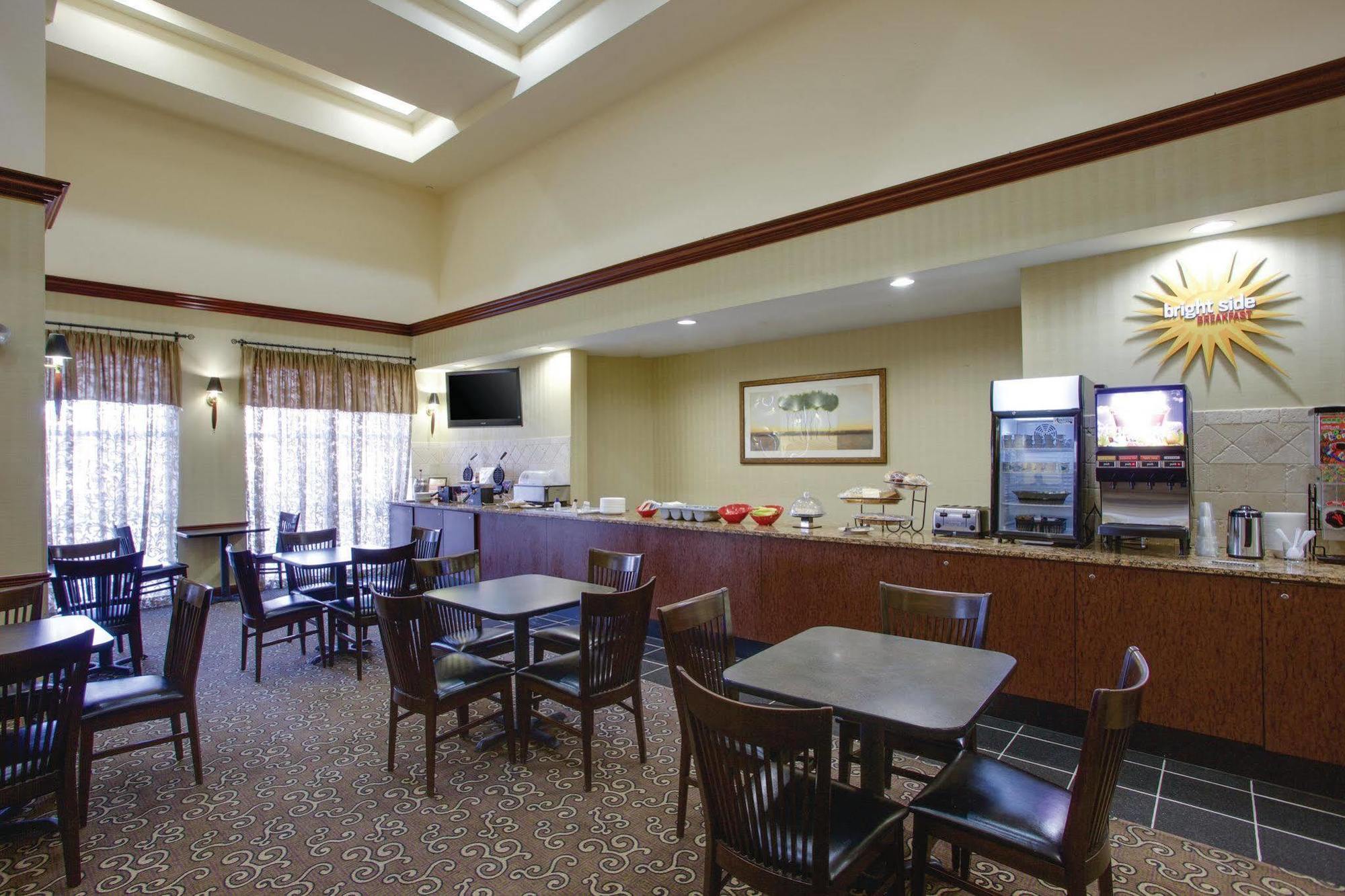La Quinta By Wyndham Newark - Elkton Hotel Ngoại thất bức ảnh